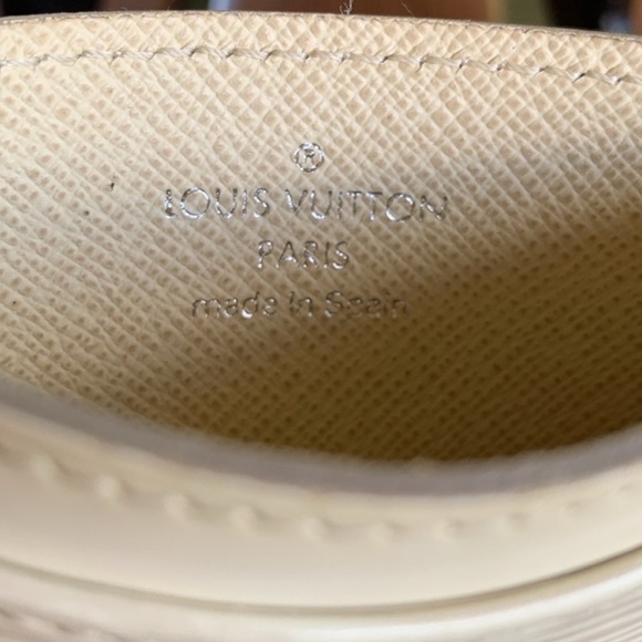 Louis Vuitton Vintage Vanilla Card Holder - Picture 6 of 10